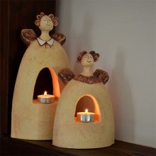 Keramický anděl - svícen na čajovou svíčku